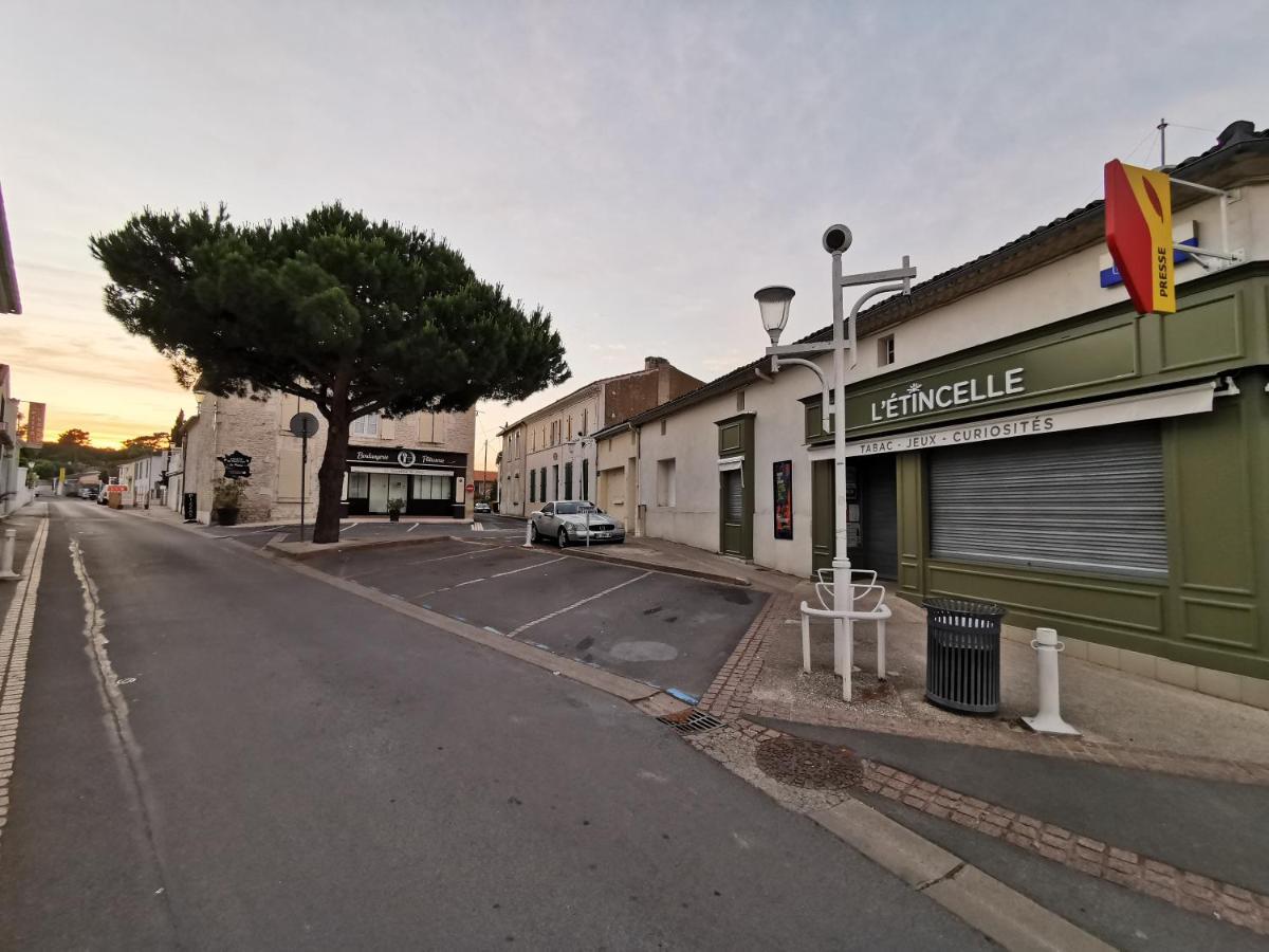 Charmant Appartement Dans Centre Meschers/Gironde Meschers-sur-Gironde Exterior foto